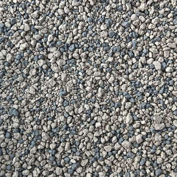 Activated charcoal bentonite cat litter